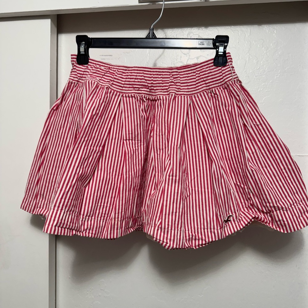 Red and White Striped Skirt with petticoat and belt. Hollister brand.